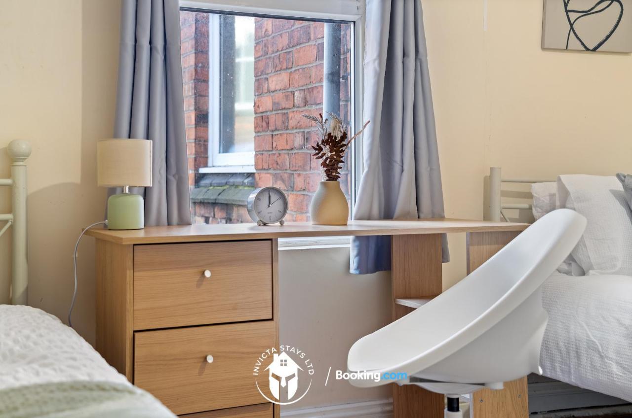 Monthly Deals L Elegant 3-bed For 7 In City Centre L Board Games, Free Wifi & Parking