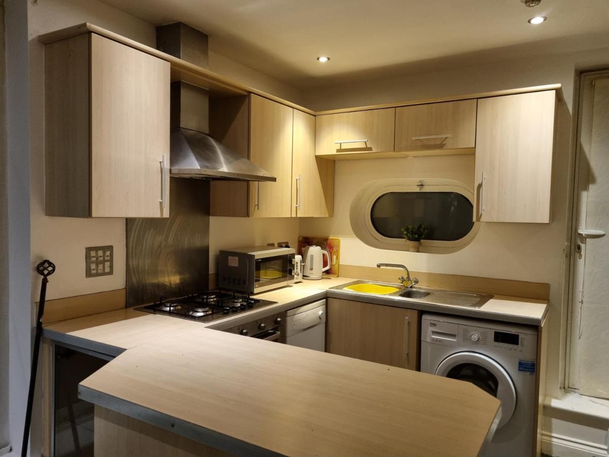 Deluxe Sleeps Up To 6 * Leicester