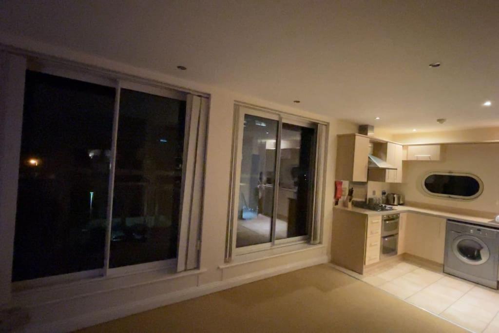 Centre Free Parking And Wifi Sleeps 6 Leicester