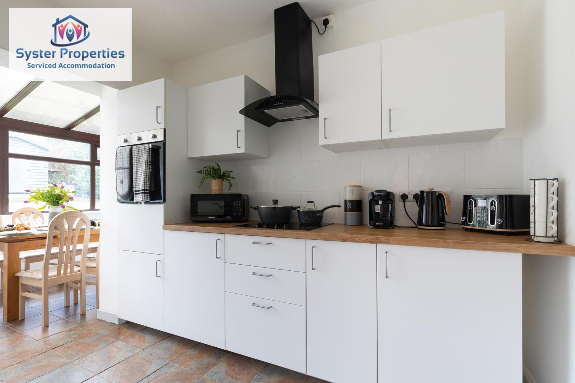 Tetuan House - Syster - Work -family - Groups Le3 * Leicester