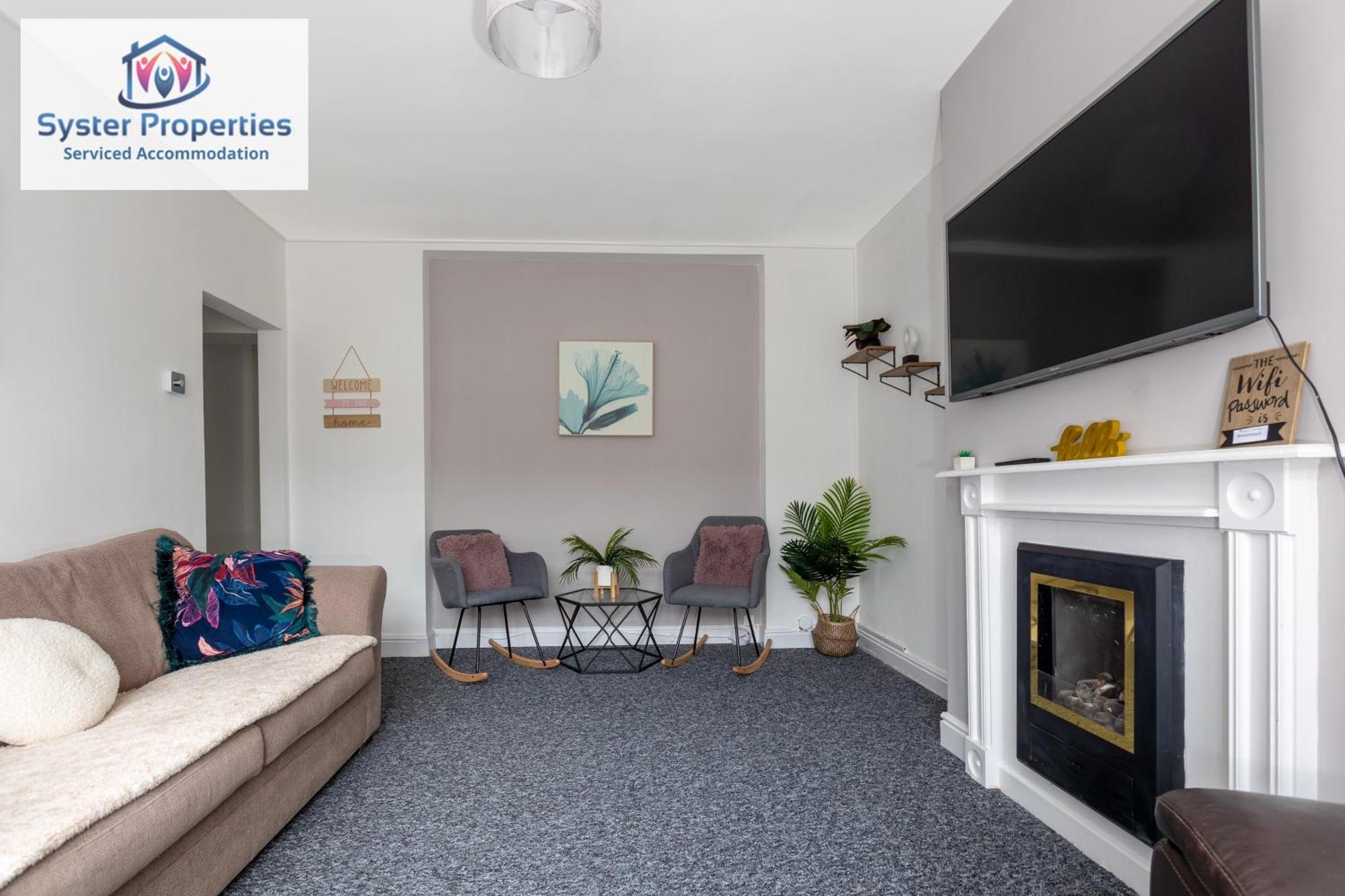 Tetuan House - Syster - Work -family - Groups Le3