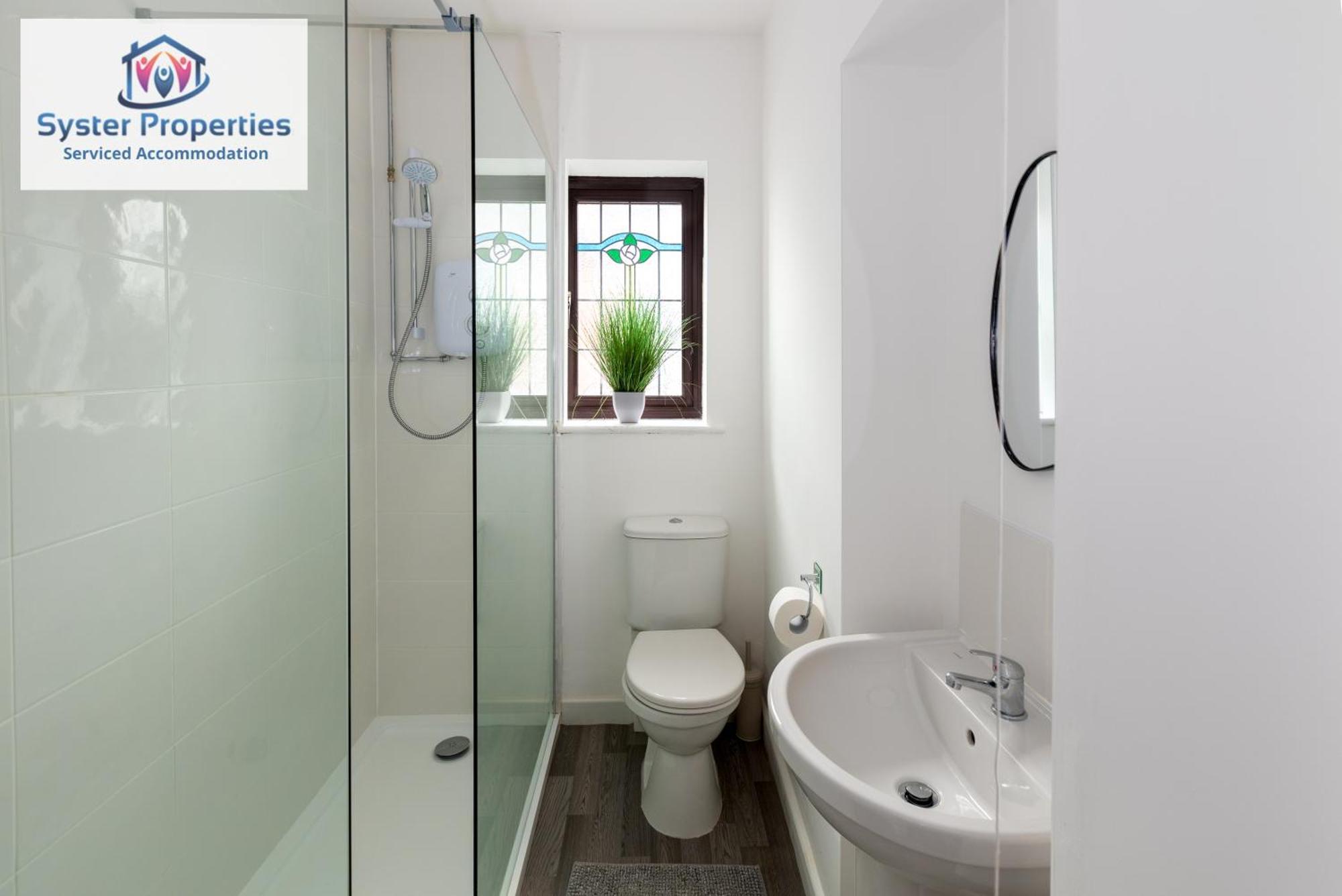 Tetuan House - Syster - Work -family - Groups Le3 * Leicester