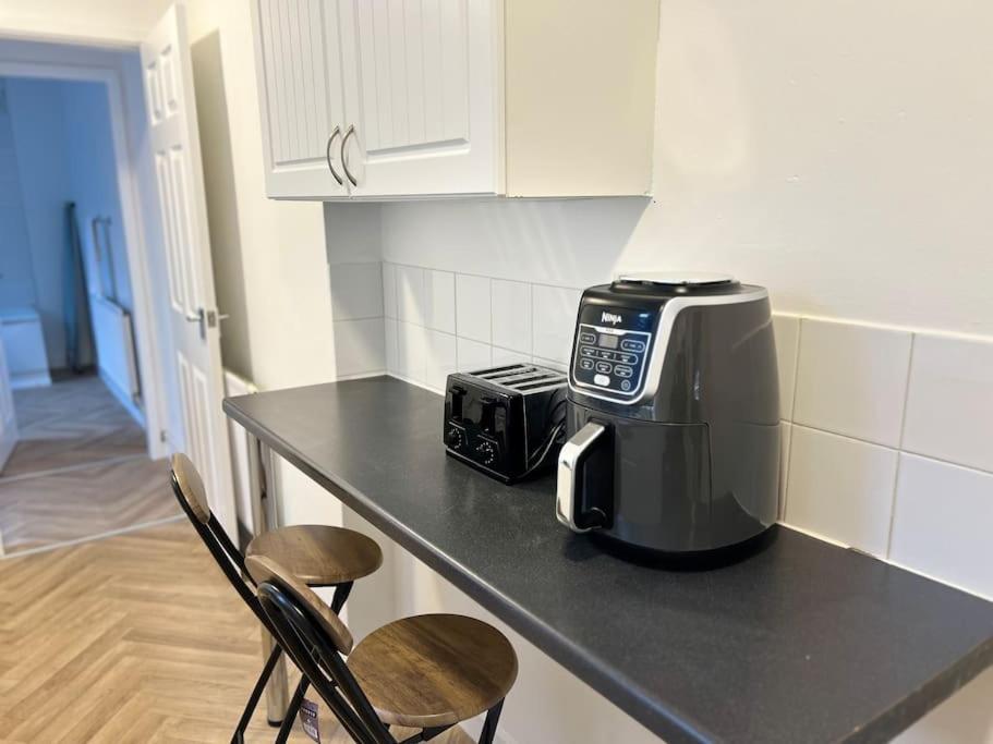 Holiday home *the Marshall*contractorsstays*monthystays*