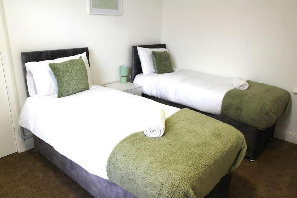 *the Marshall*contractorsstays*monthystays* Holiday home