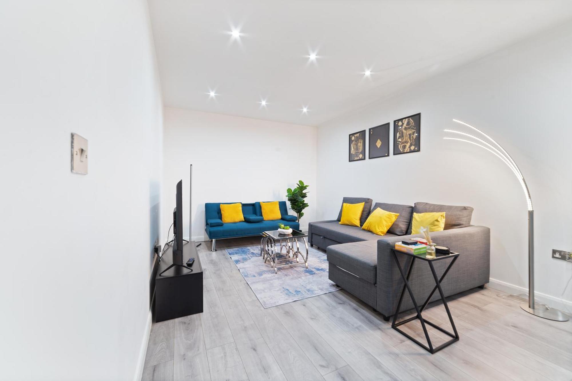 Last-minute Specials L Modern Flat With Pool Table L Sleeps 5 L By Zen Nights Short Lets & Serviced Apartment Leicester