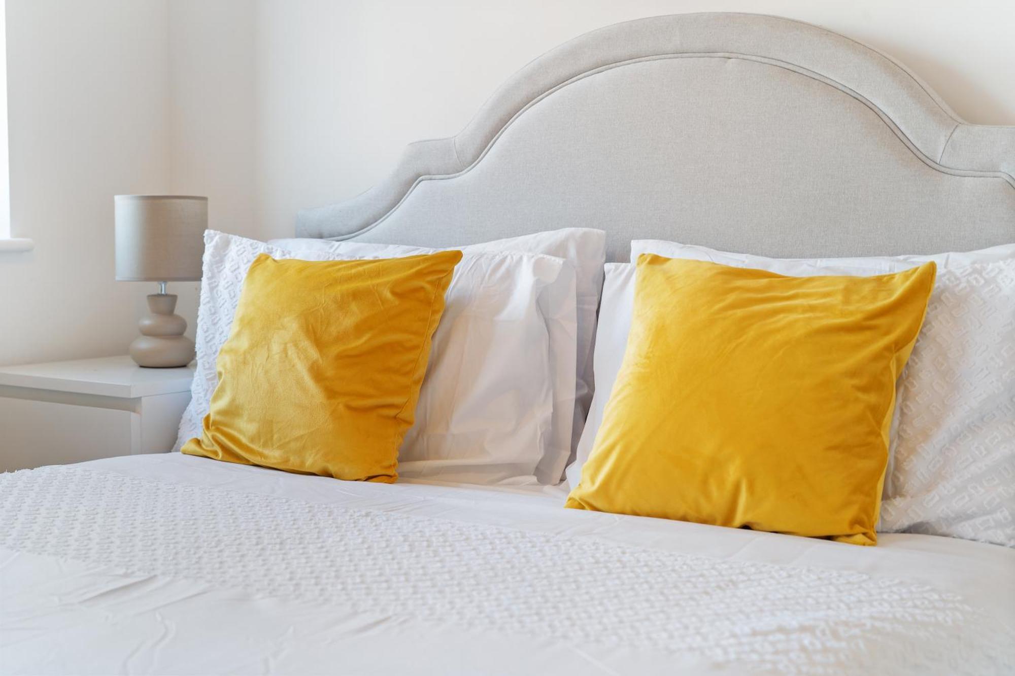 Last-minute Specials L Modern House Near Center Sleeps 6 With Free Parking L By Zen Nights Short Lets & Serviced *