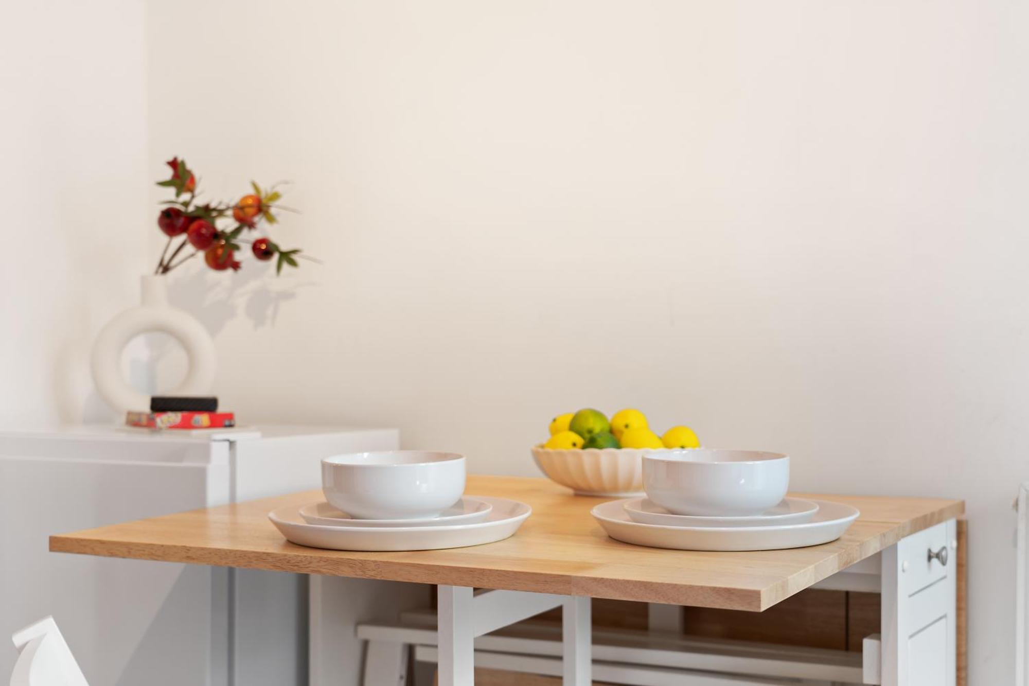Last-minute Specials L Modern House Near Center Sleeps 6 With Free Parking L By Zen Nights Short Lets & Serviced Holiday home