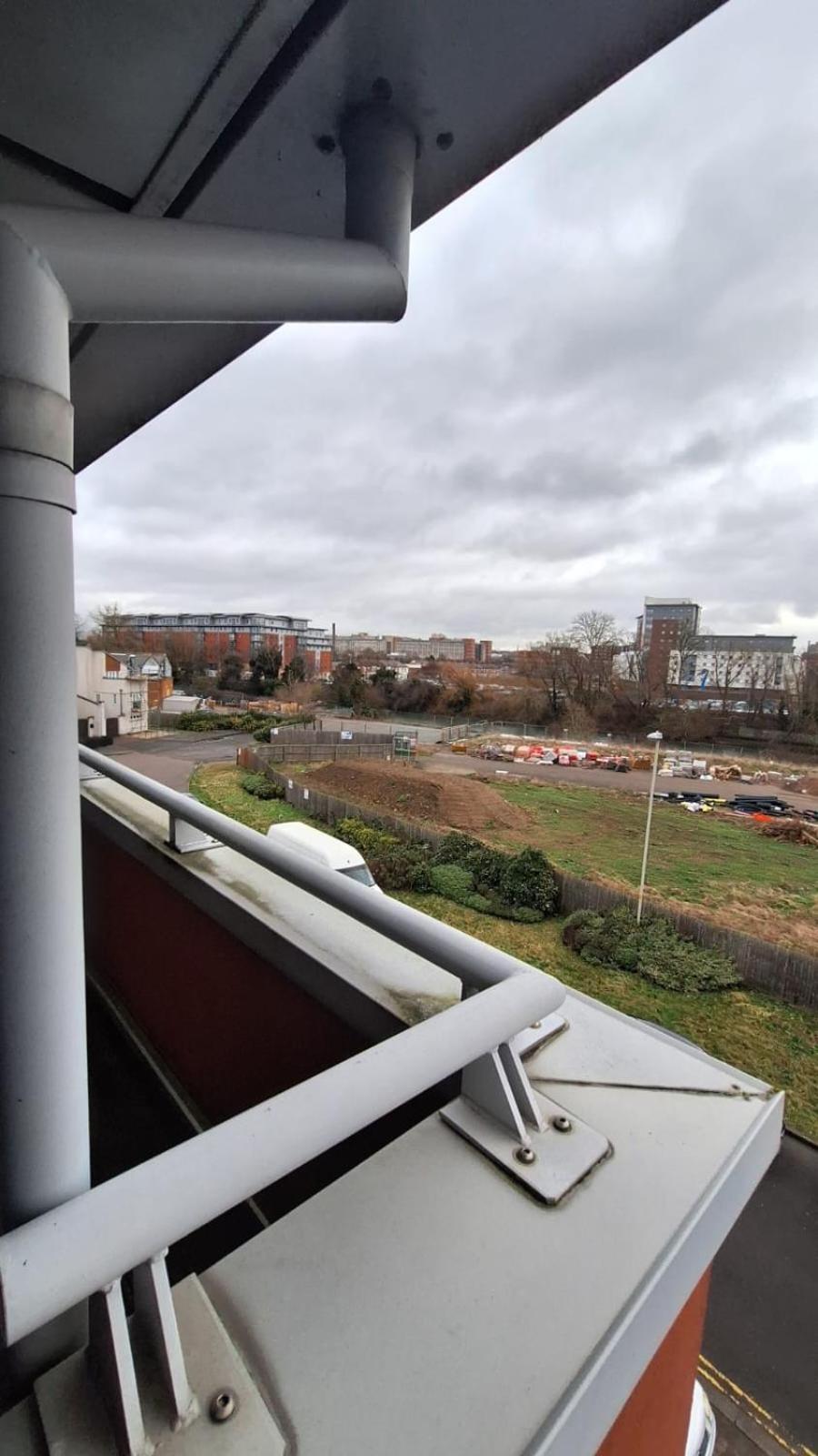 Free Parking Near Centre & Stadium Sleeps 6-8