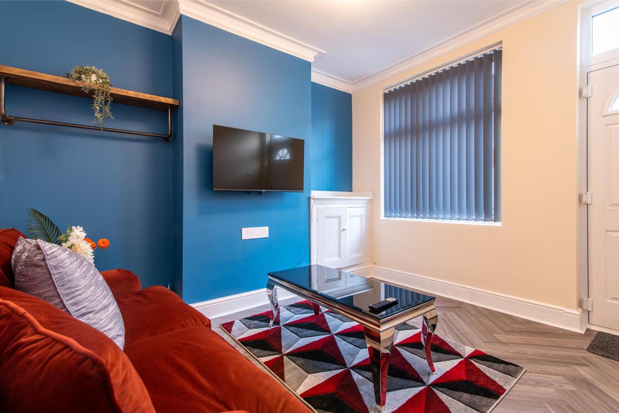 2 Bedroom House In The Heart Of Leicester