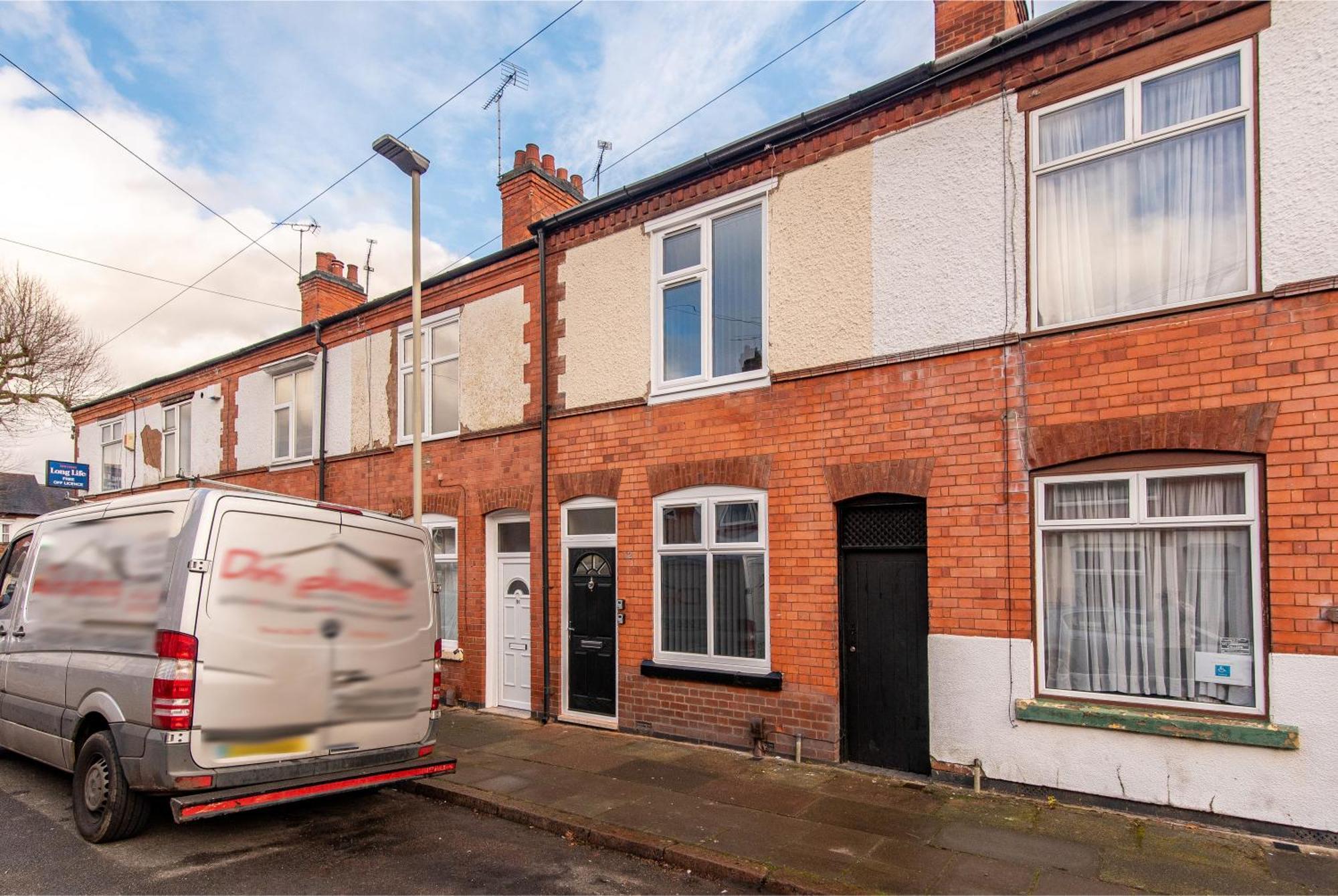 2 Bedroom House In The Heart Of *