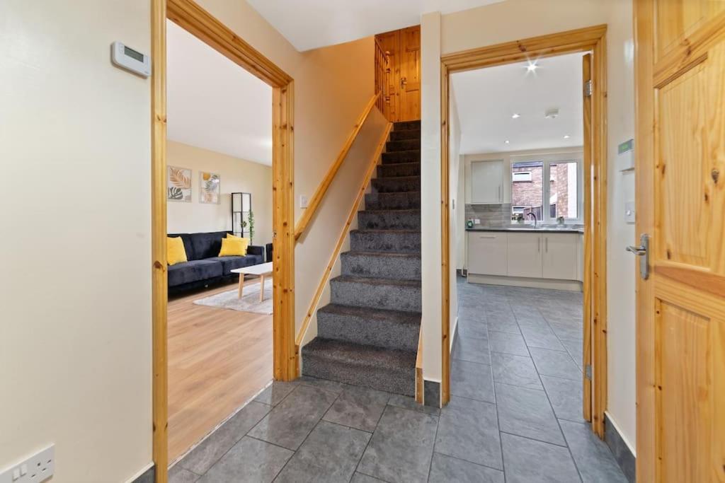 Professionals,contractors,family Leicester