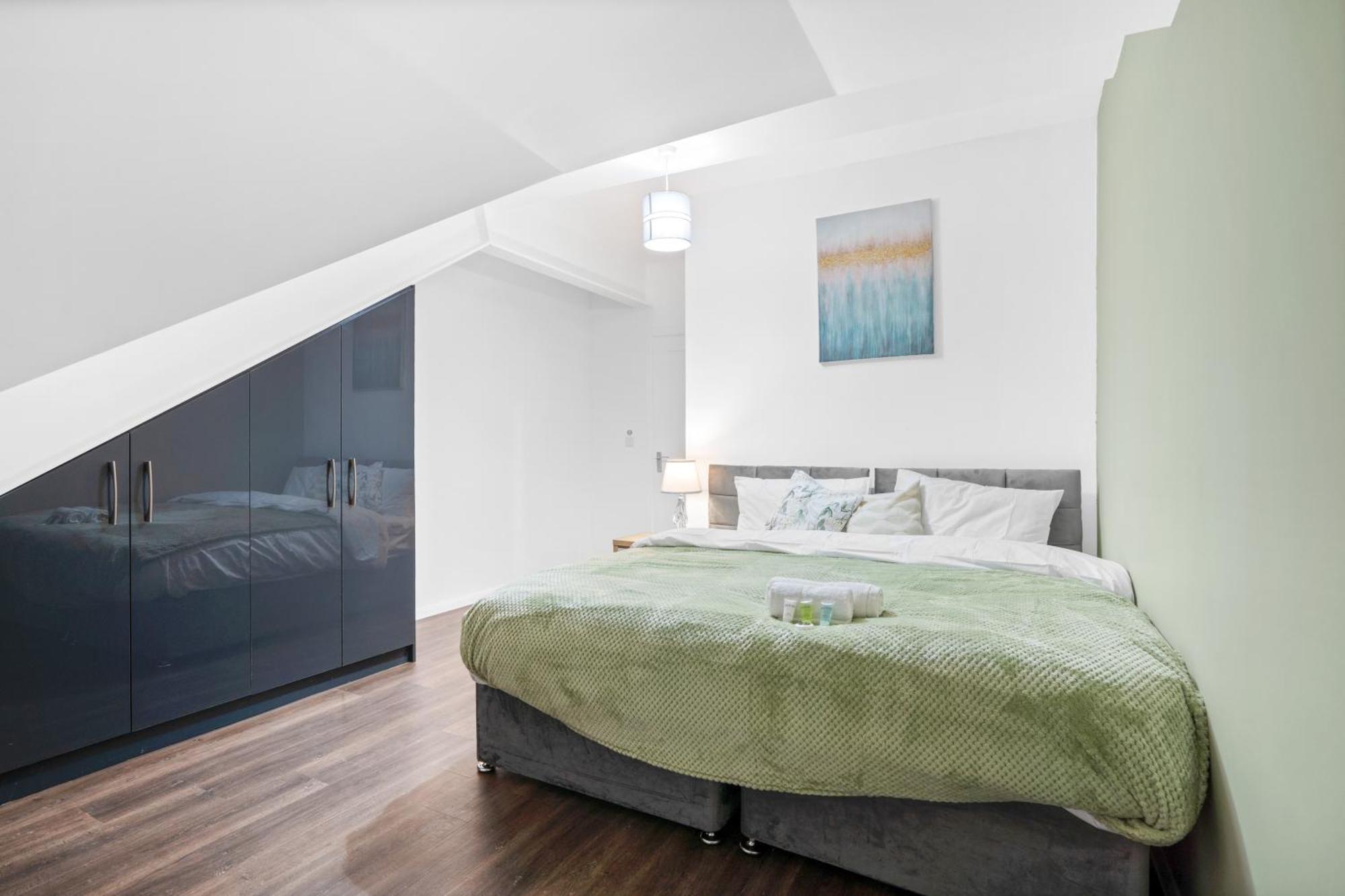 Apartment - Churchgate *