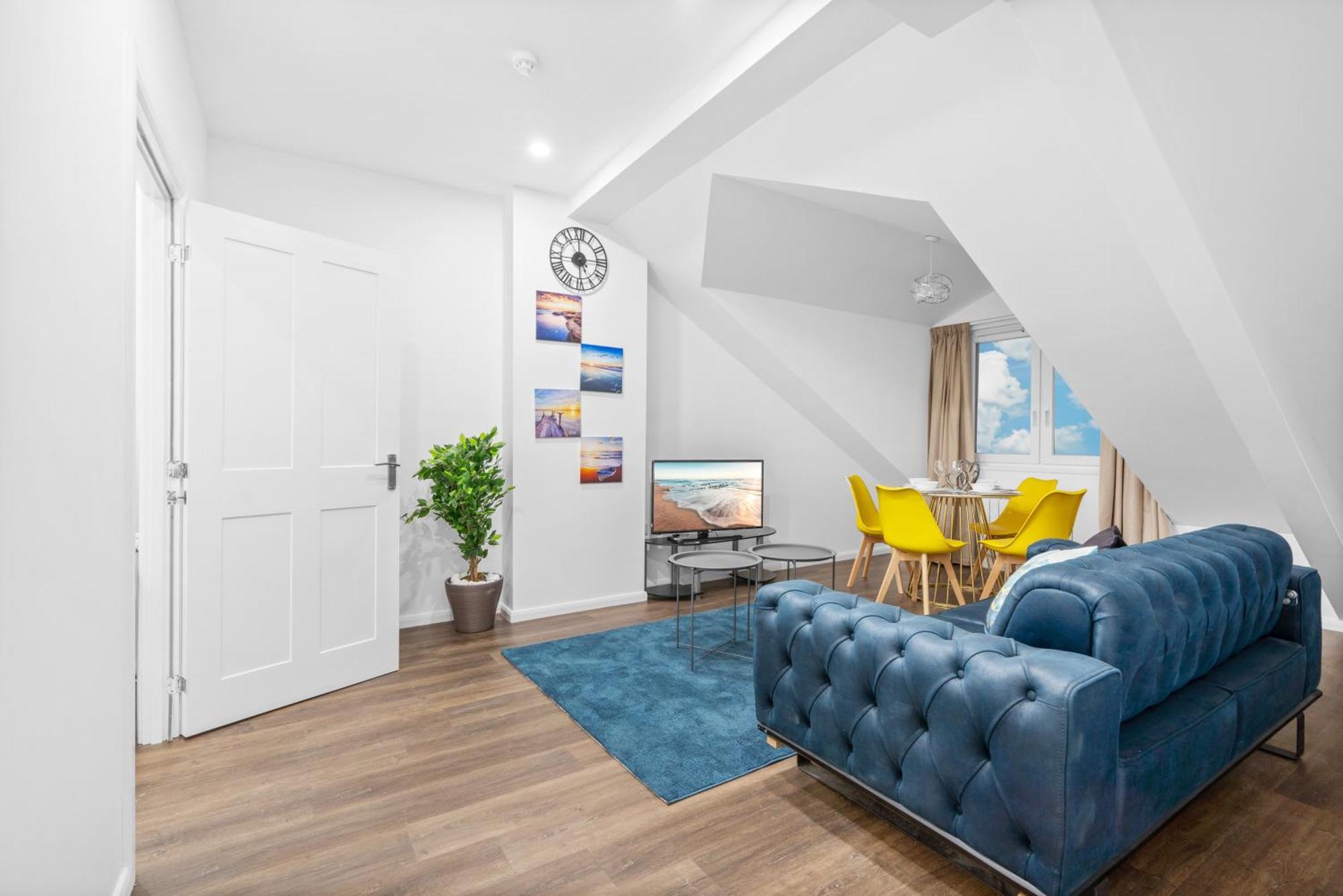 Apartment - Churchgate *