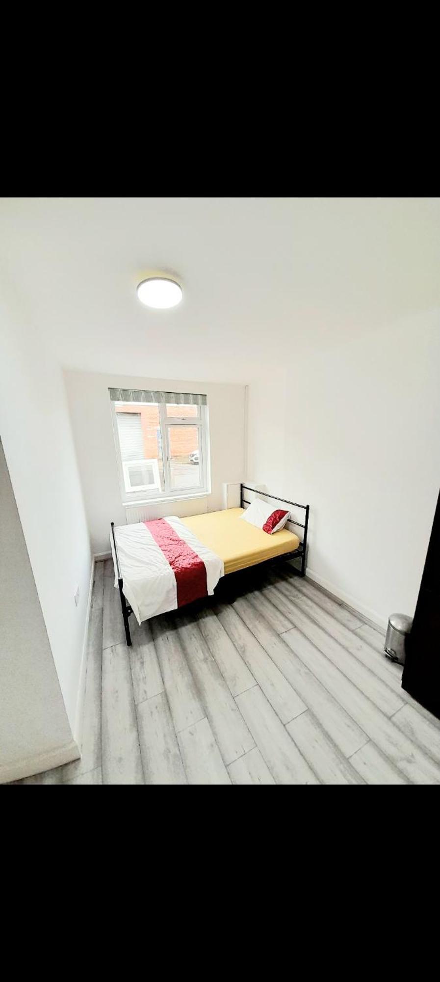 Double Ensuite Free Parking Homestay Leicester