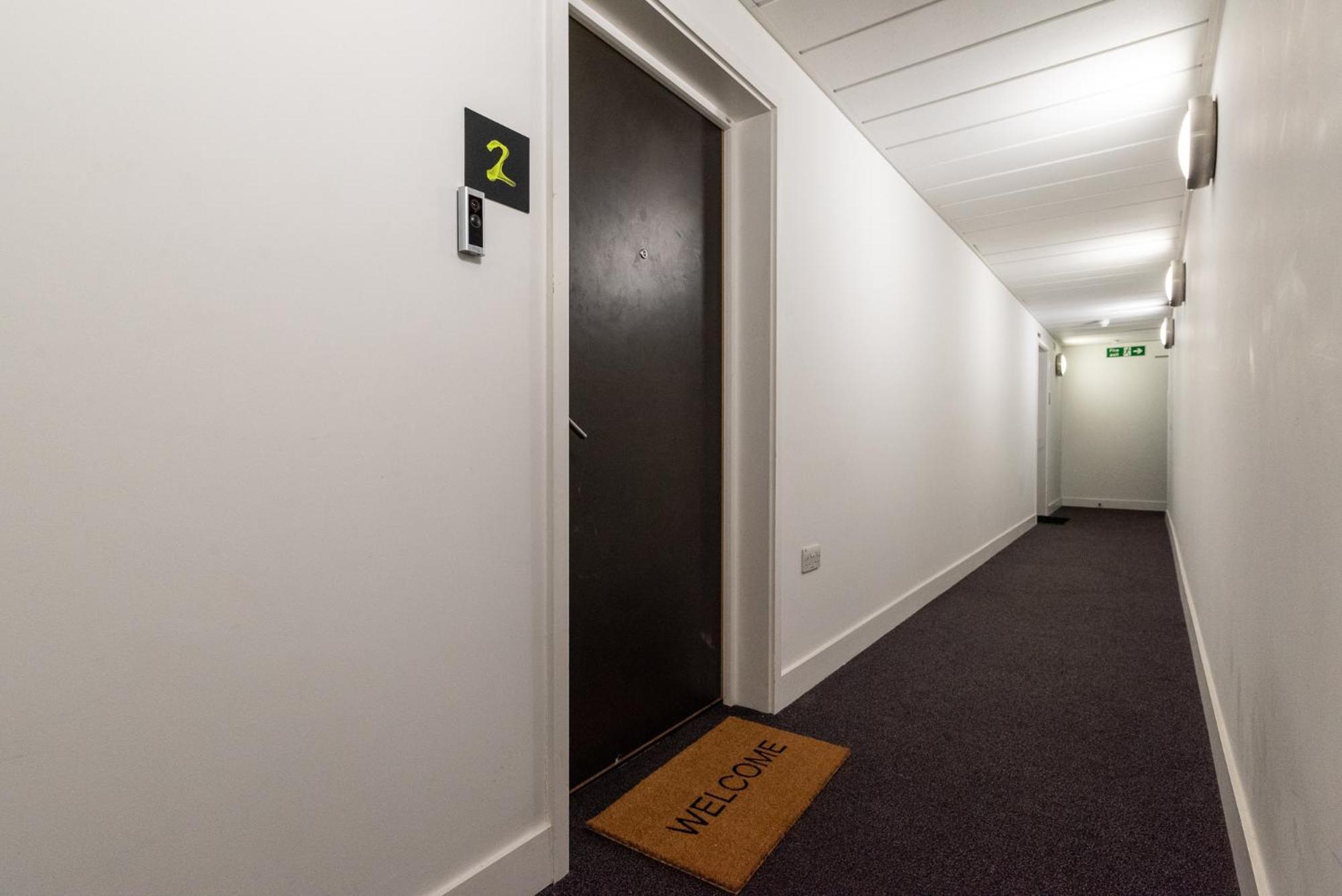 Modern Apartment, Free Parking & Monthly Savings Apartment Leicester