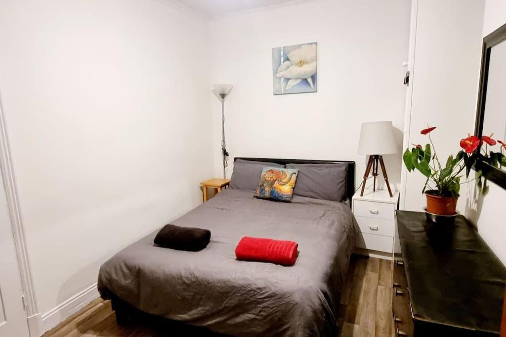 Cosy Split-level 2 Bed Apartamento Leicester