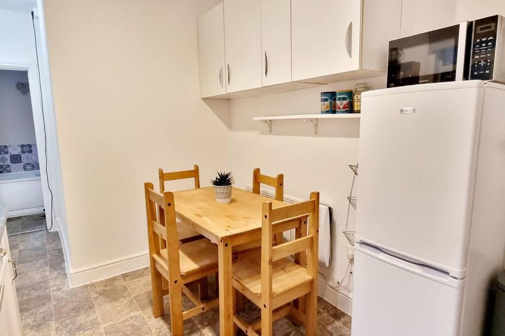 Cosy Split-level 2 Bed Leicester