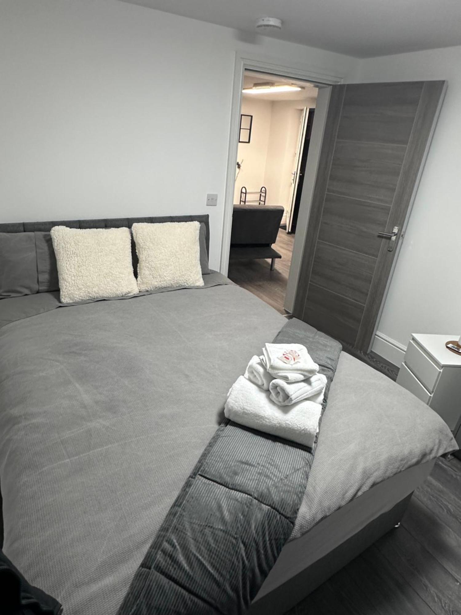 Stunning 2-flat In Leicester! * Leicester