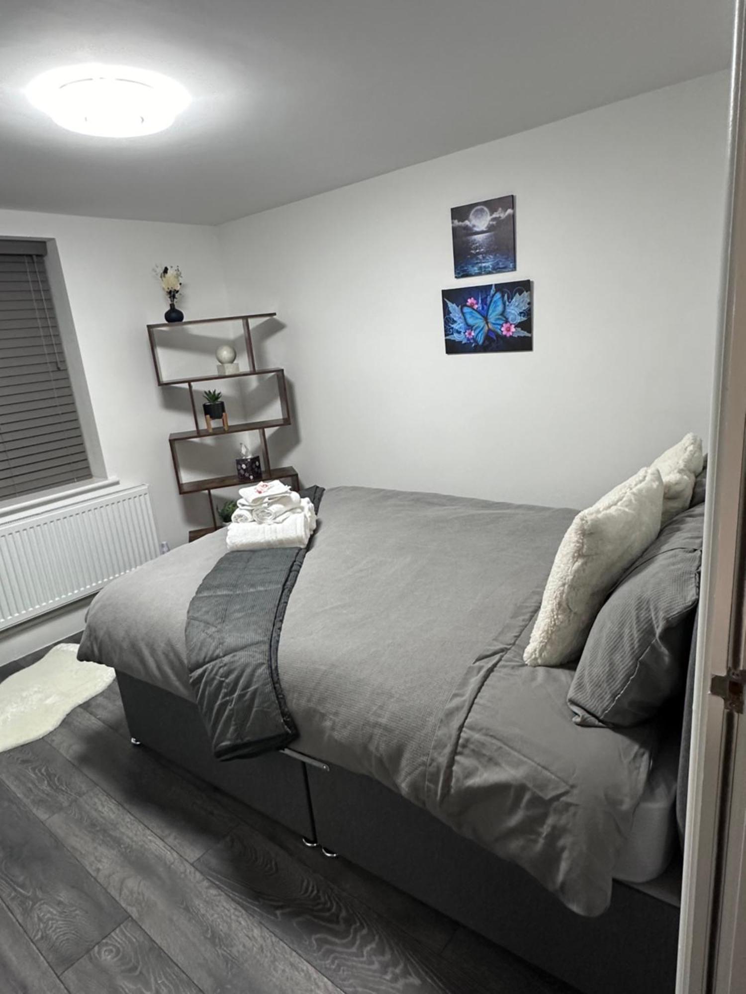 Stunning 2-flat In Leicester! Apartment