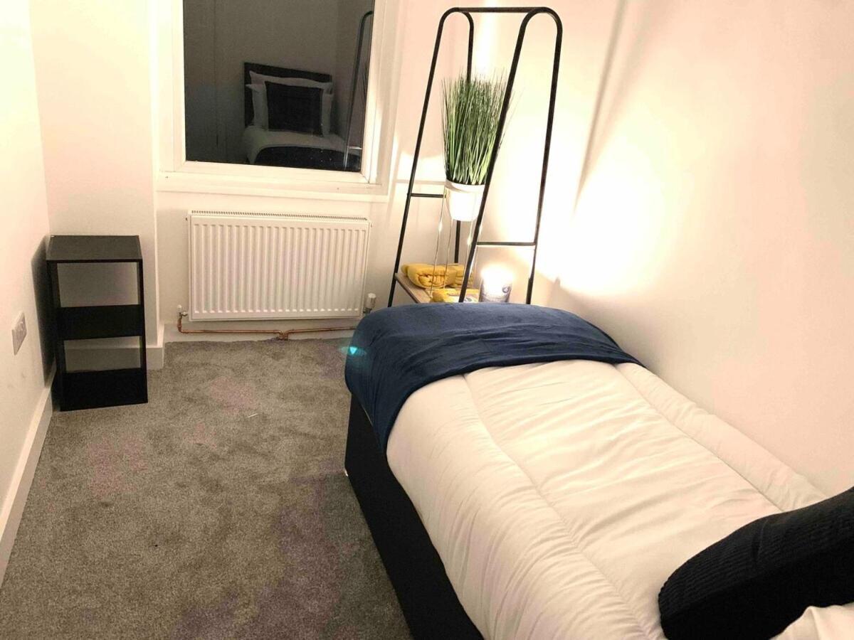 Apartment The Hughenden Townhouse / Free Parking / Wifi Leicester