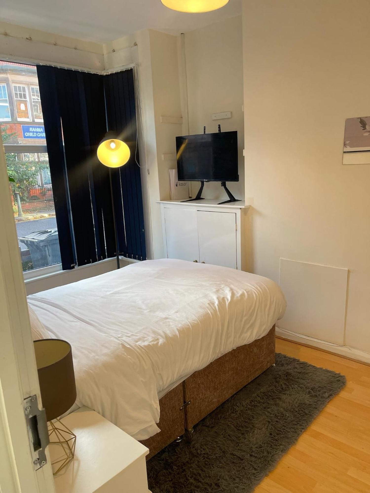 Baravaggio By Kasar Leicester