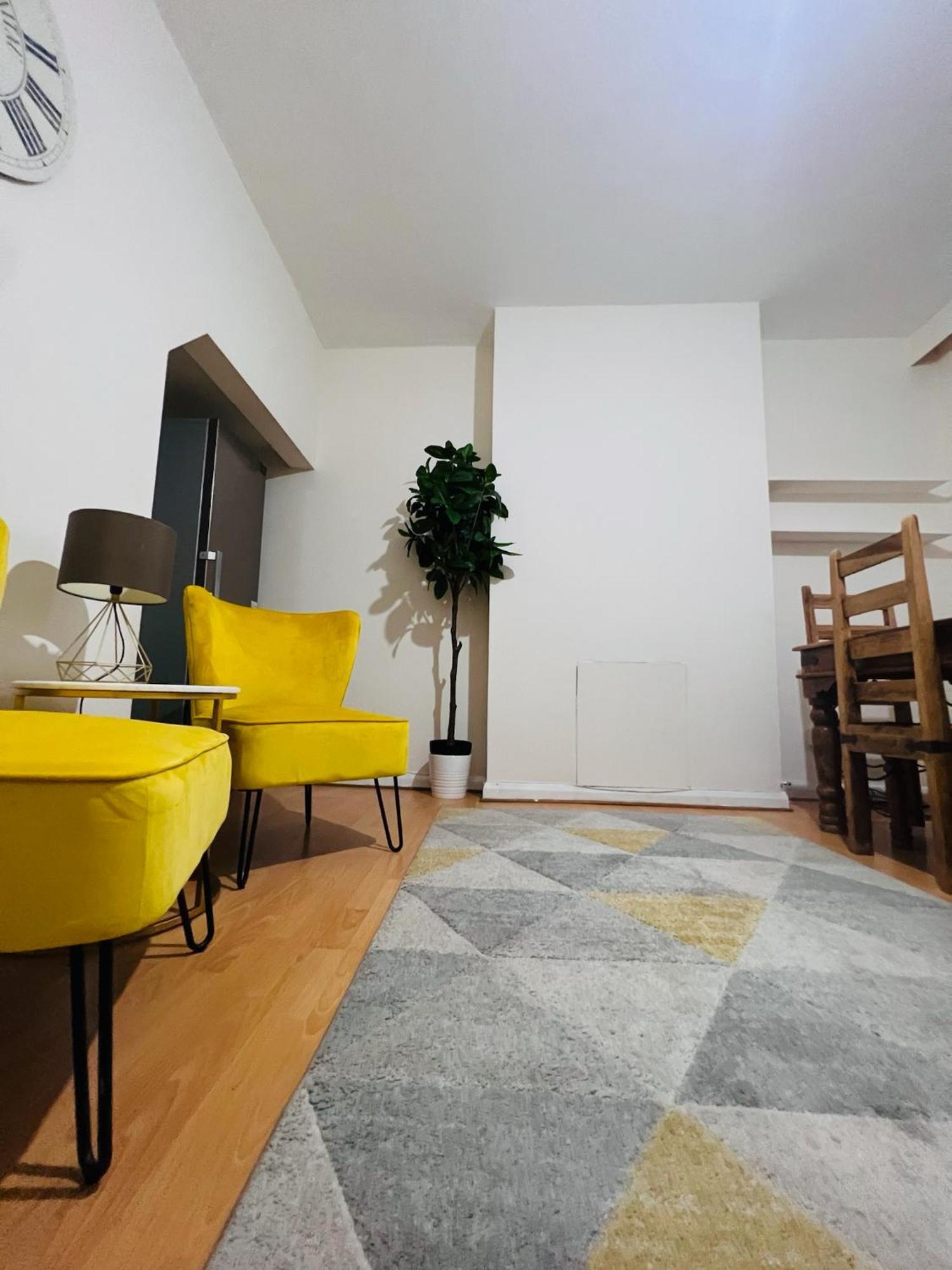 Baravaggio By Kasar Leicester