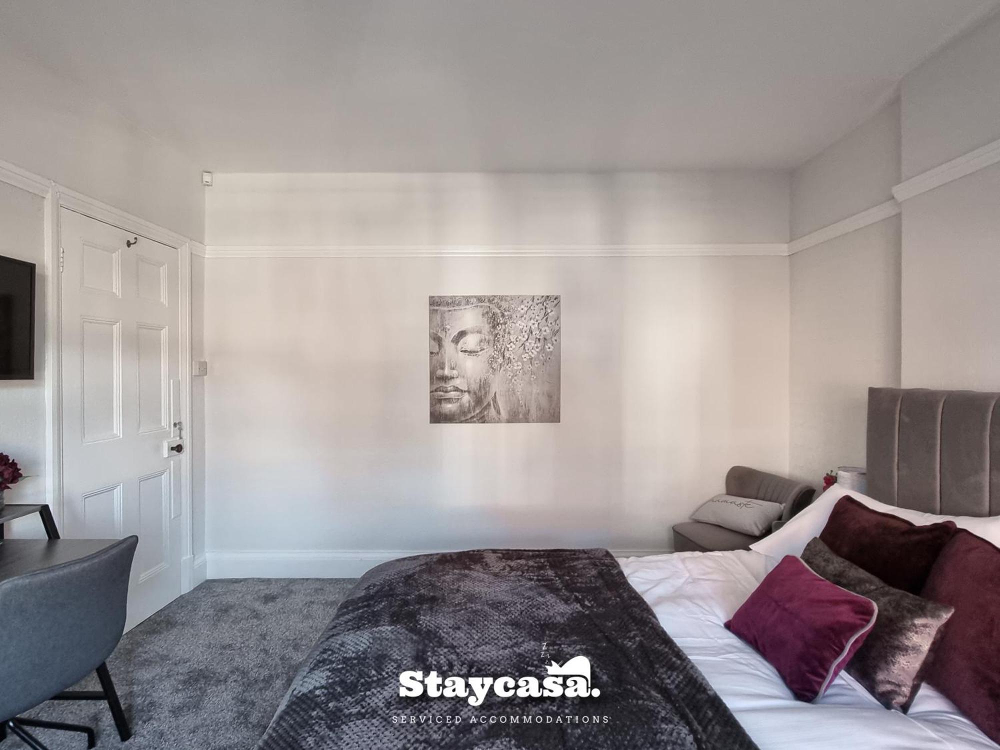 Detached King Suite With Large Garden & Driveway * Leicester
