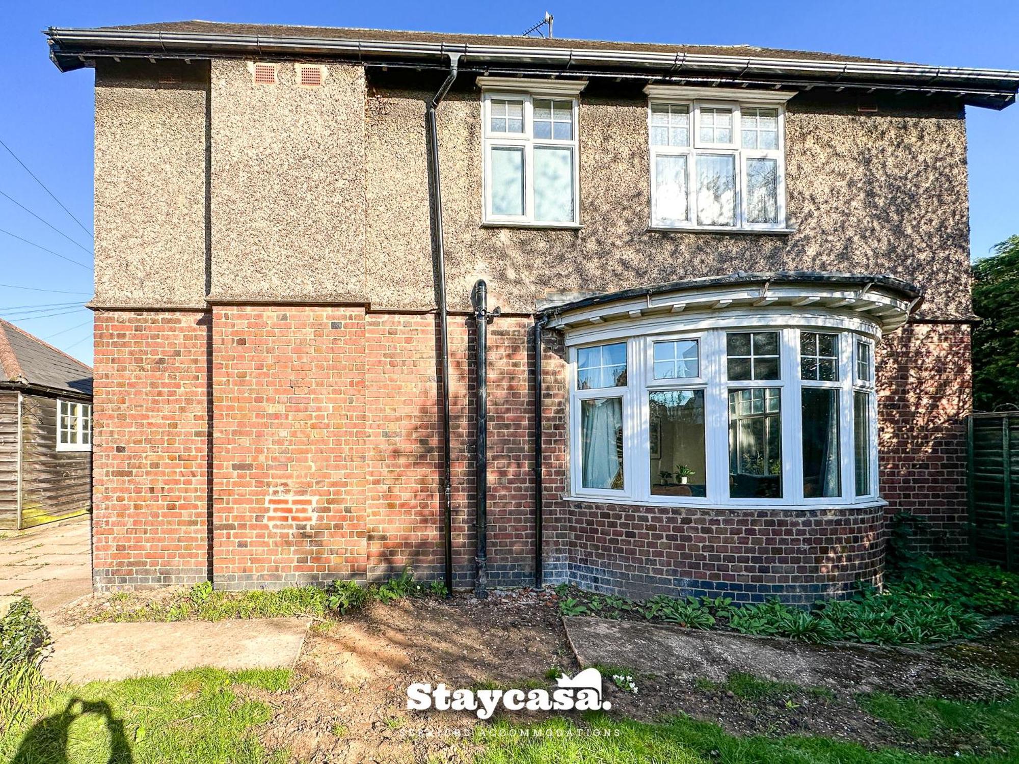 Casa de férias Detached King Suite With Large Garden & Driveway
