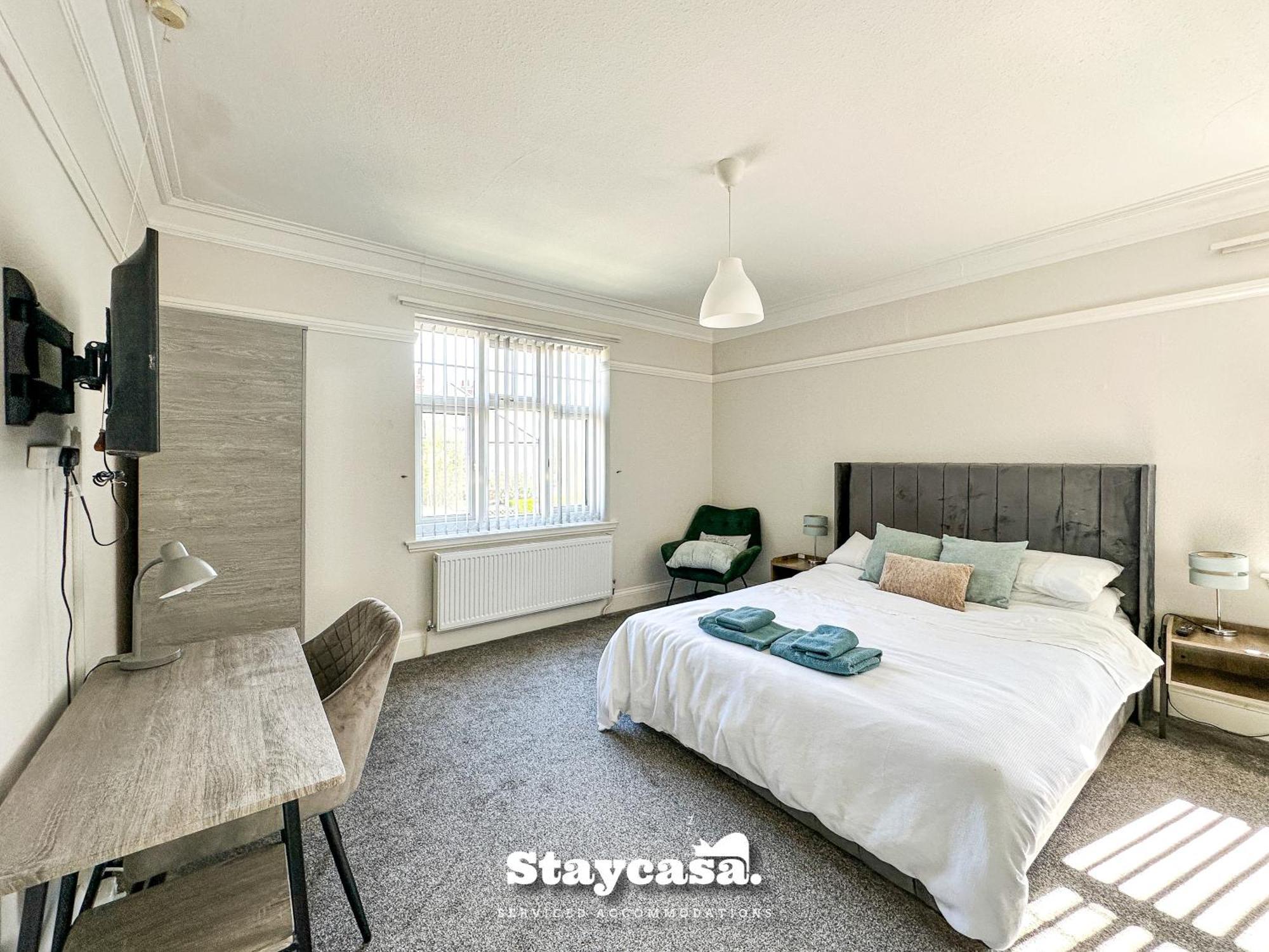 Casa de férias Detached King Suite With Large Garden & Driveway