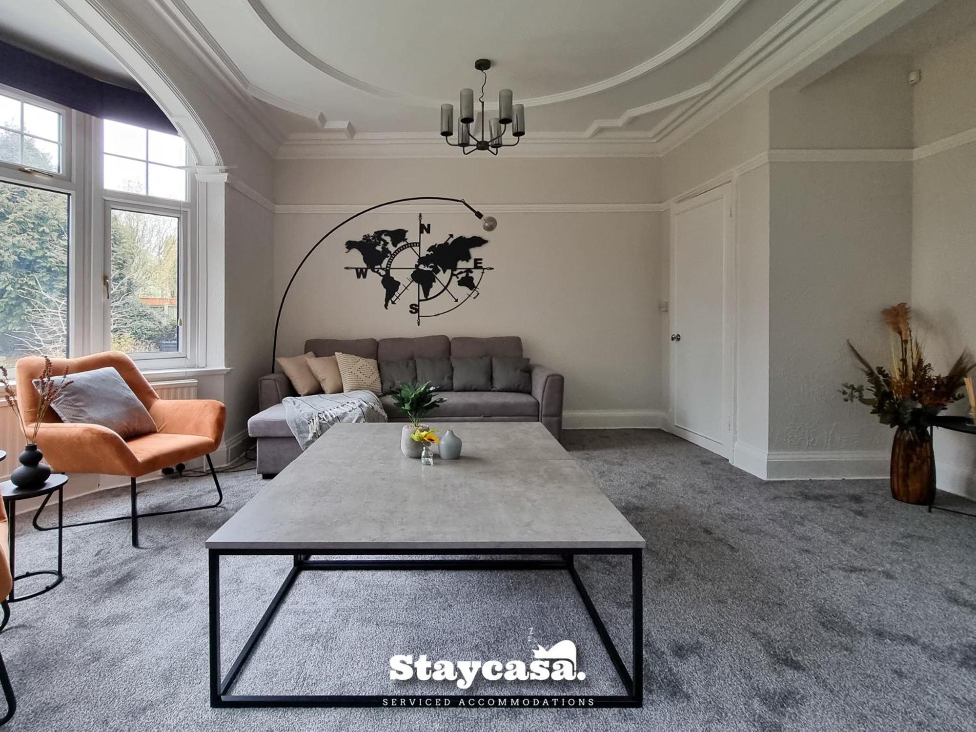 Casa de férias Detached King Suite With Large Garden & Driveway *