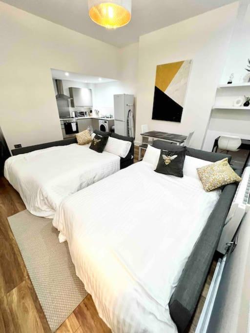 Chic Living At The Chancery