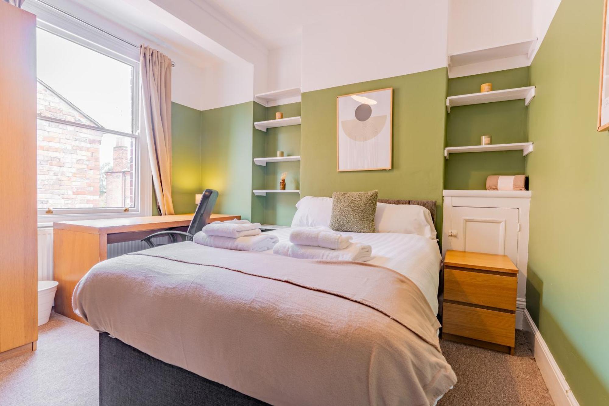 Apartment Monthly Discounts,10 Guests, Business Leicester