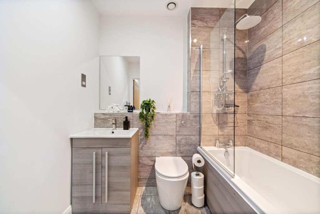 Apartment Urban Comfort Getaway- Centre