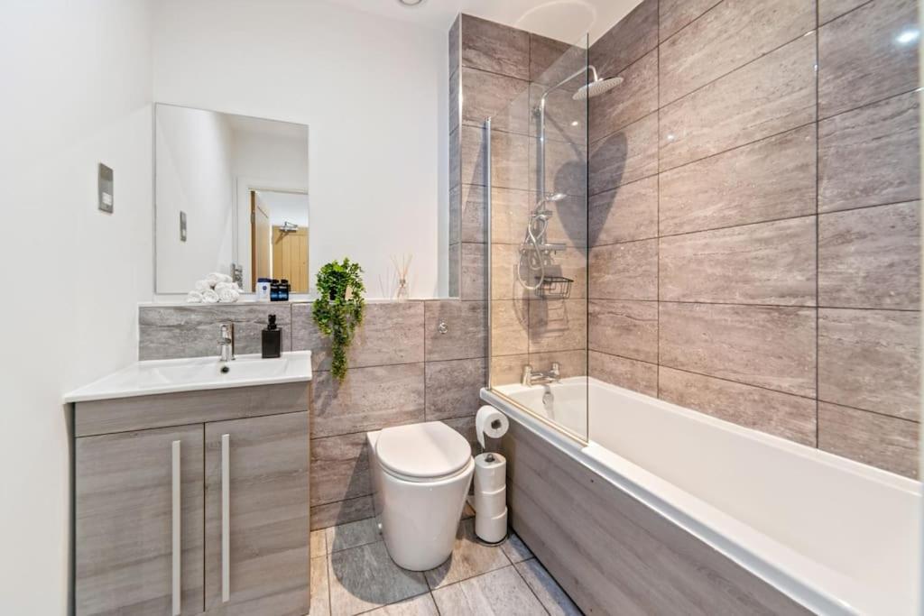 Apartment Urban Comfort Getaway- Centre *