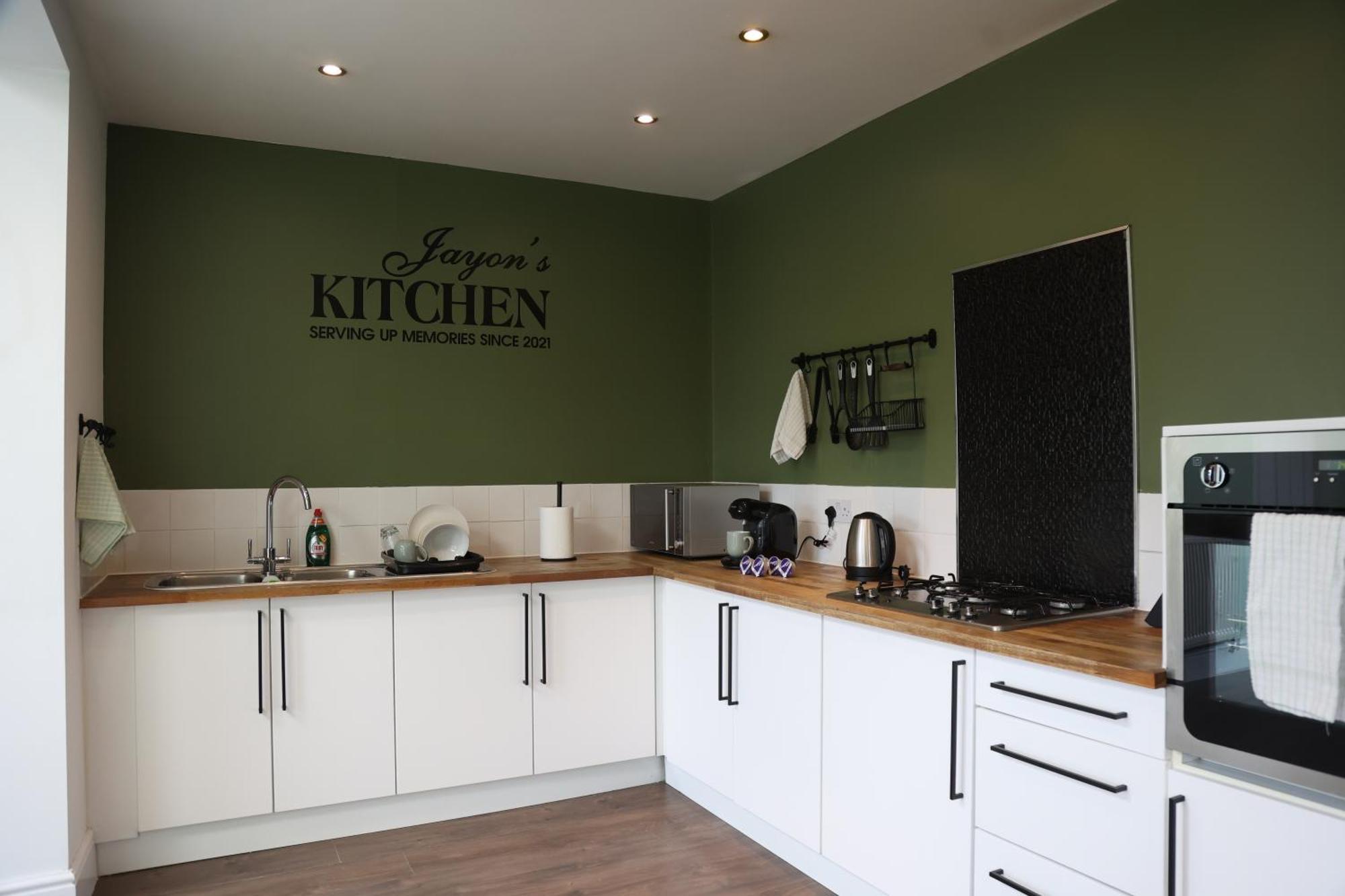 Contractors, Professionals & Relocators Dream * Leicester