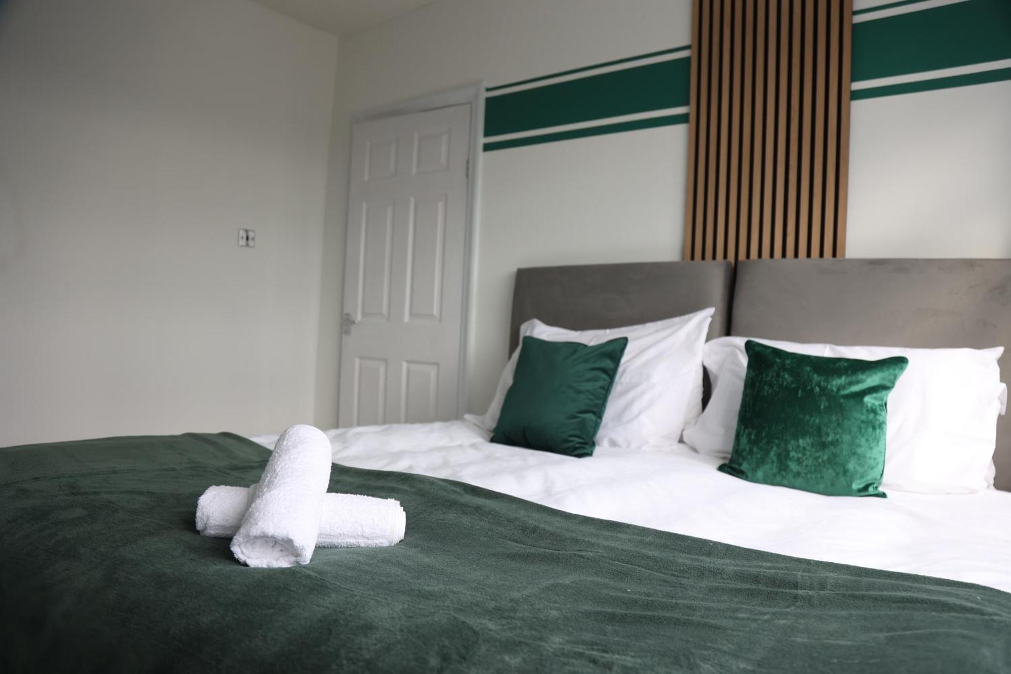 Holiday home Contractors, Professionals & Relocators Dream
