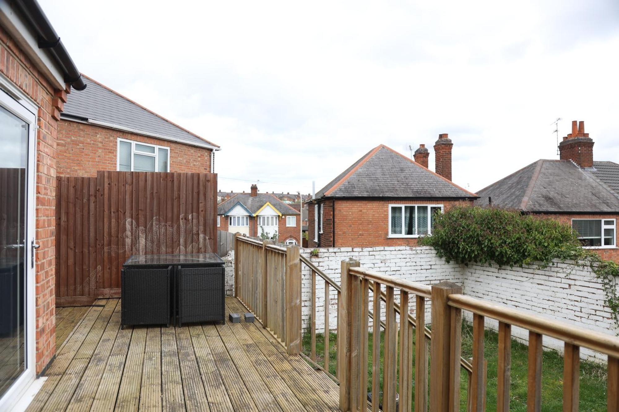 Contractors, Professionals & Relocators Dream * Leicester