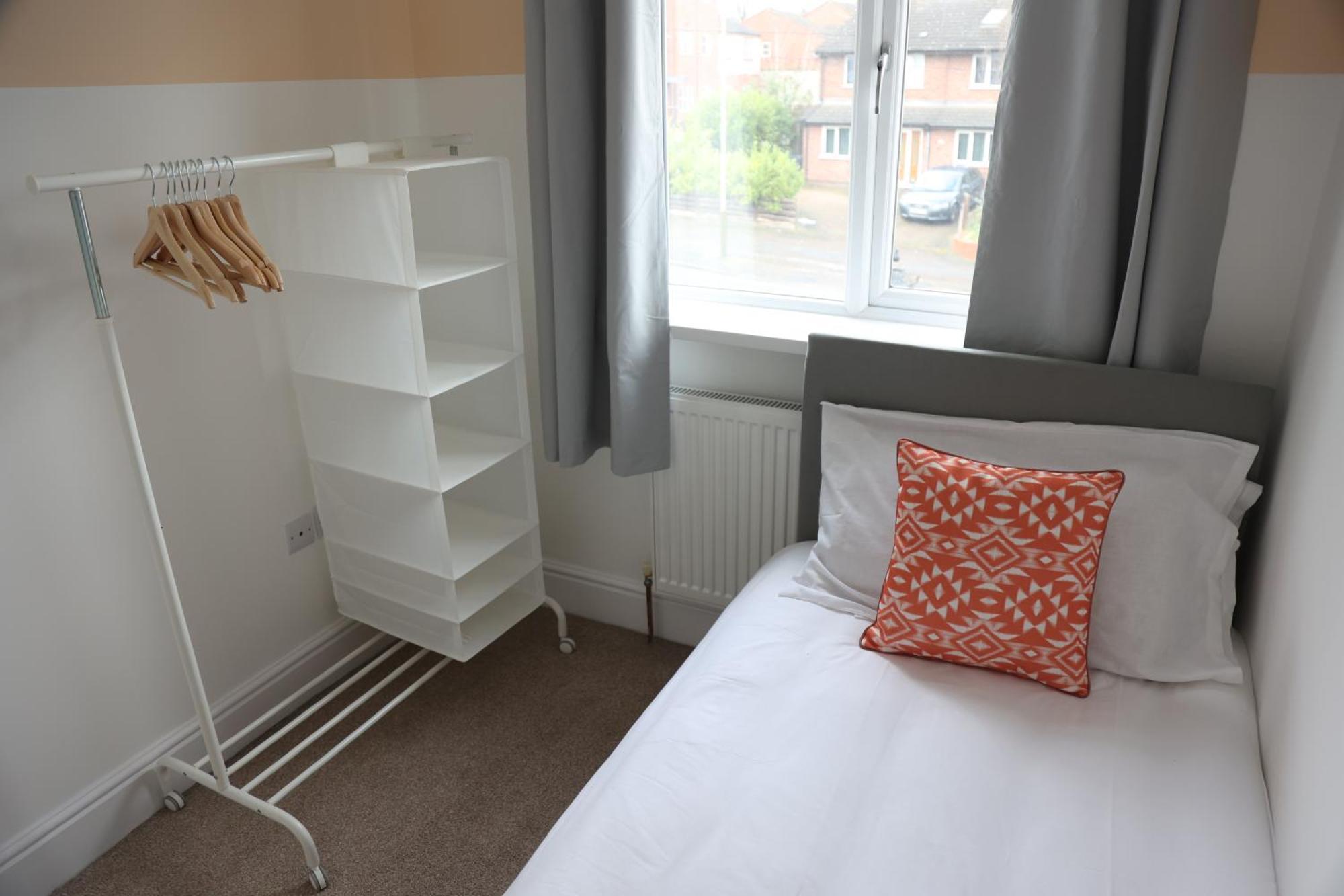 Holiday home Contractors, Professionals & Relocators Dream
