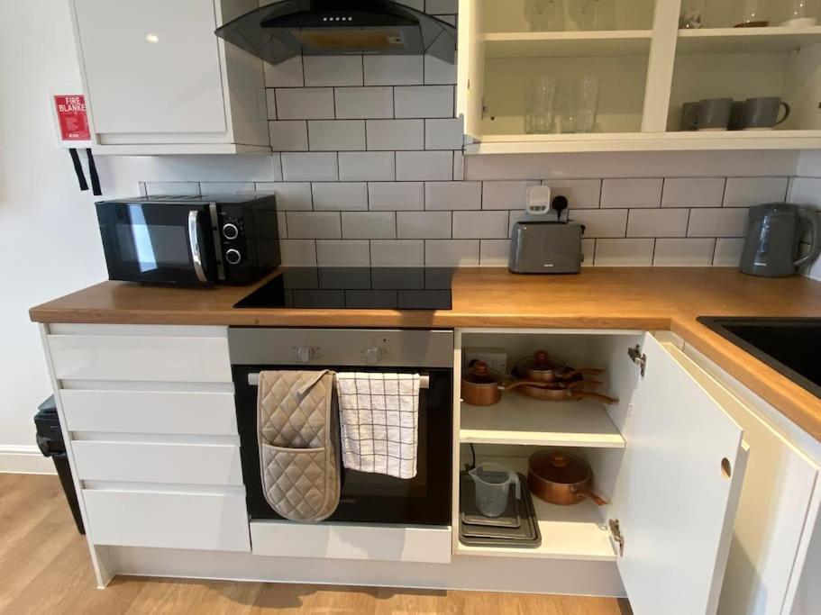 56 - Free St Parking Apartment