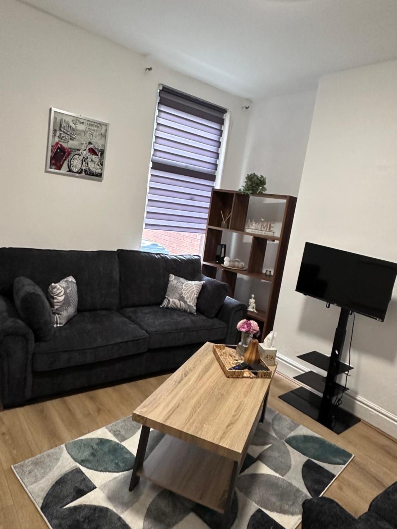 3 Bed House In Leicester! * Leicester
