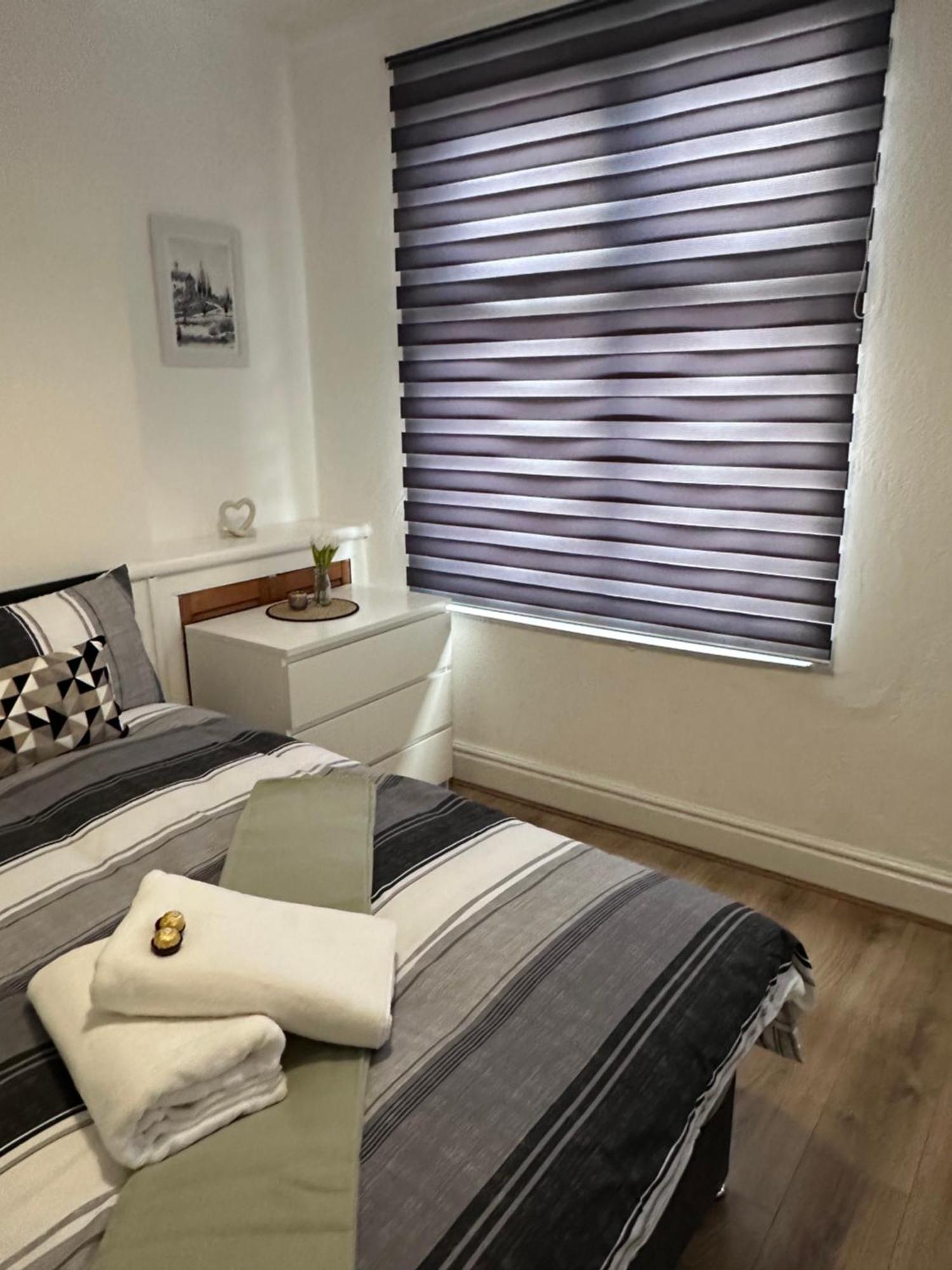 3 Bed House In Leicester! Holiday home