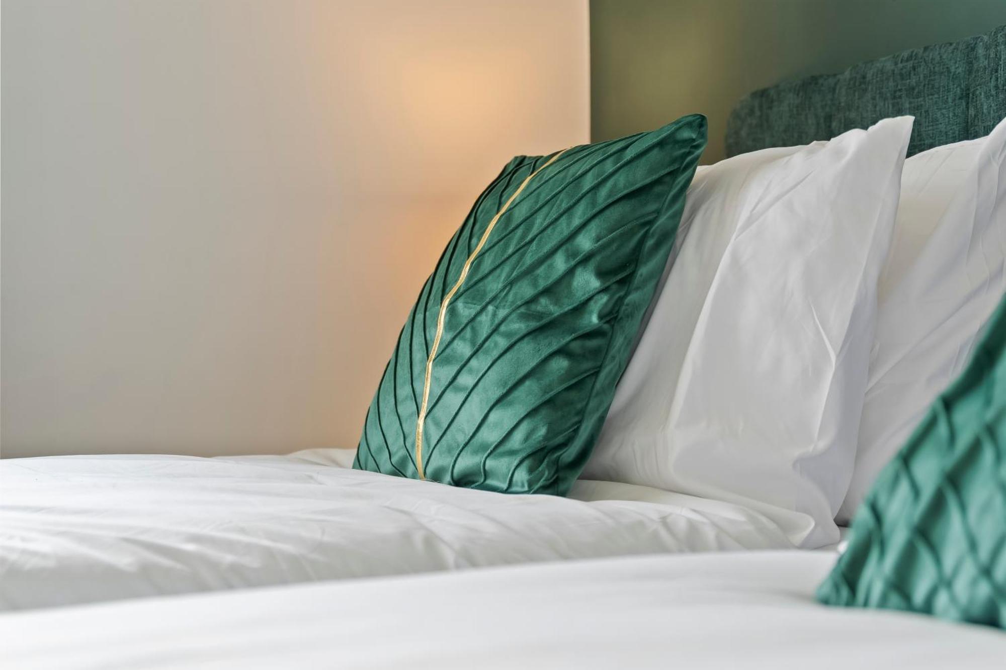 Apartment Spectacular Views L Last-minute Escape L Free Parking L Sleeps 6 L By Zen Nights Short Lets & Serviced Leicester