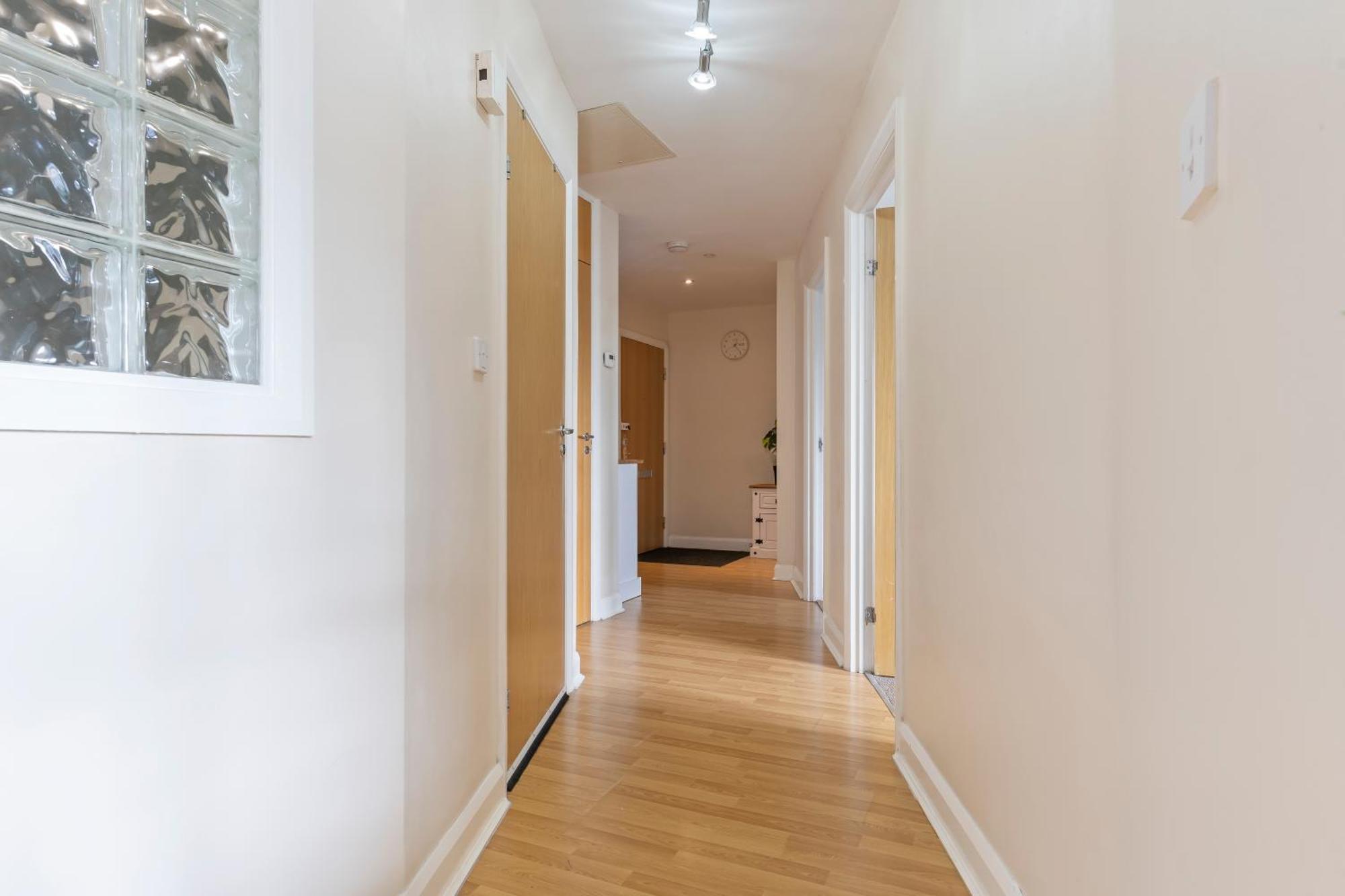 Apartment Spectacular Views L Last-minute Escape L Free Parking L Sleeps 6 L By Zen Nights Short Lets & Serviced