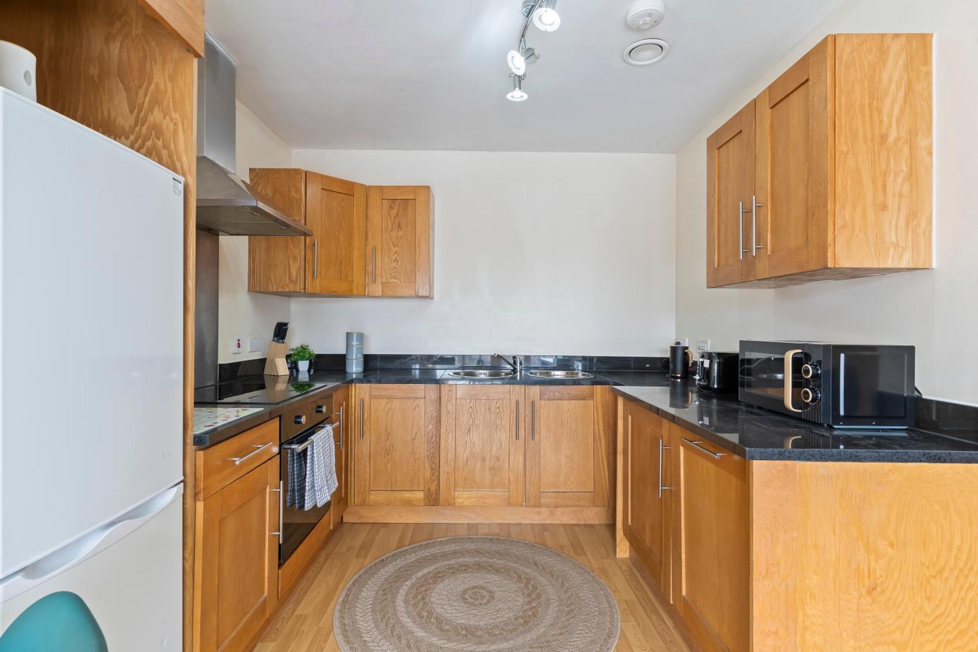 Spectacular Views L Last-minute Escape L Free Parking L Sleeps 6 L By Zen Nights Short Lets & Serviced Apartment