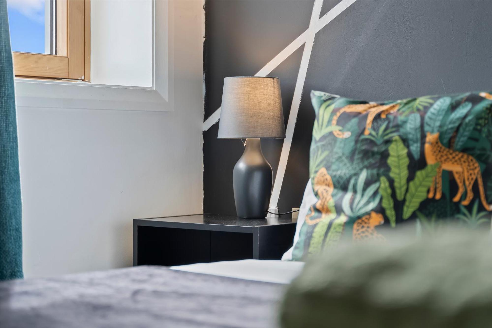 Spectacular Views L Last-minute Escape L Free Parking L Sleeps 6 L By Zen Nights Short Lets & Serviced * Leicester