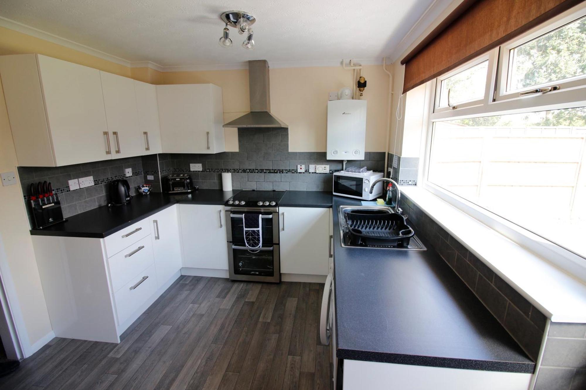 Hinckley Sleeps 5 Complete House Holiday home Leicester