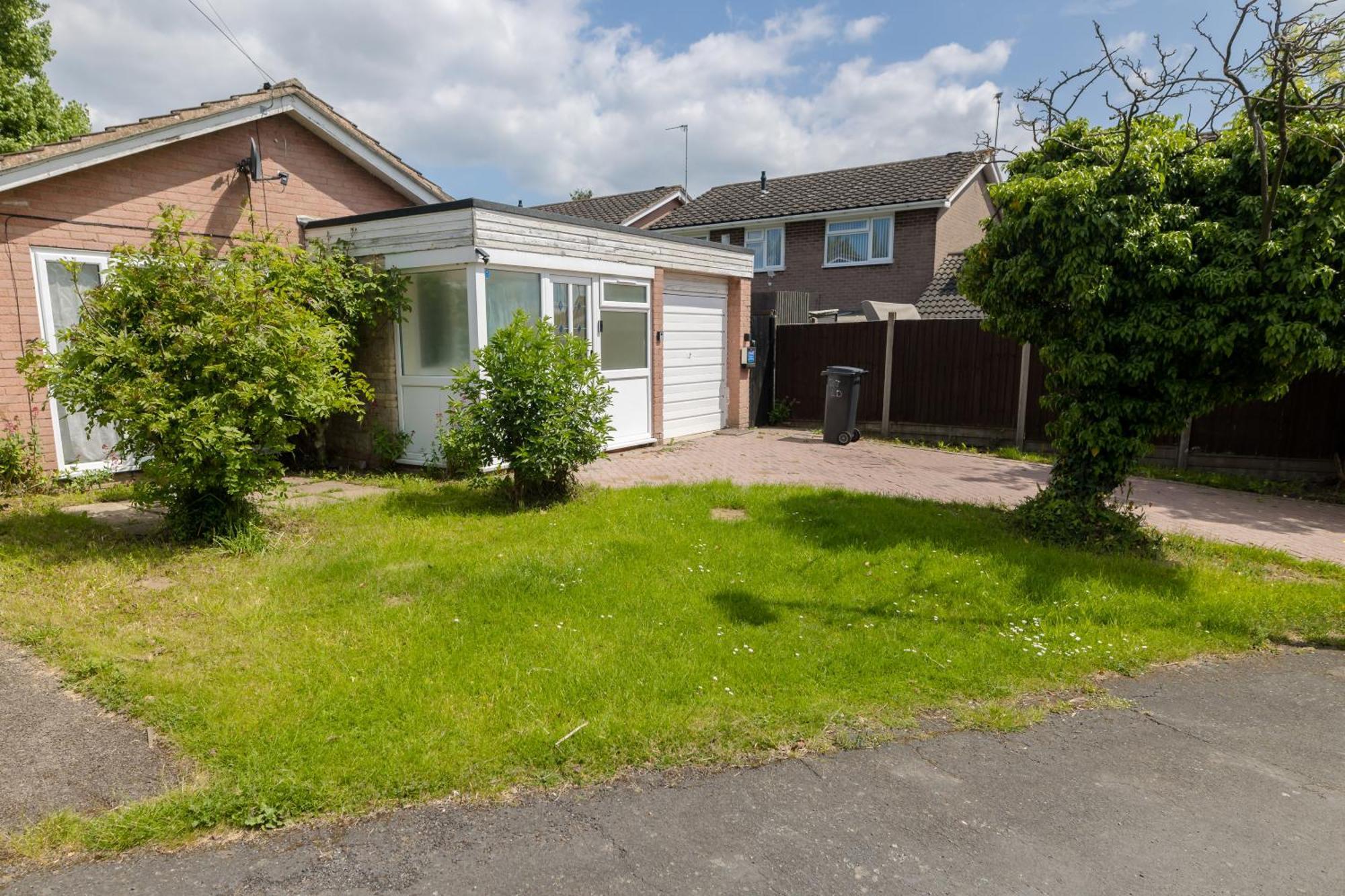 Holiday home Lindrick Villa- 3bd Bunglow , Free Parking- Long *