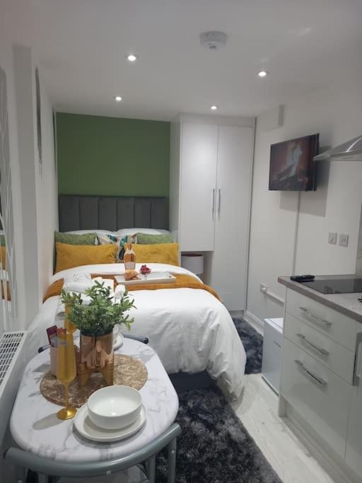 Cosy Luxury In Leicester.