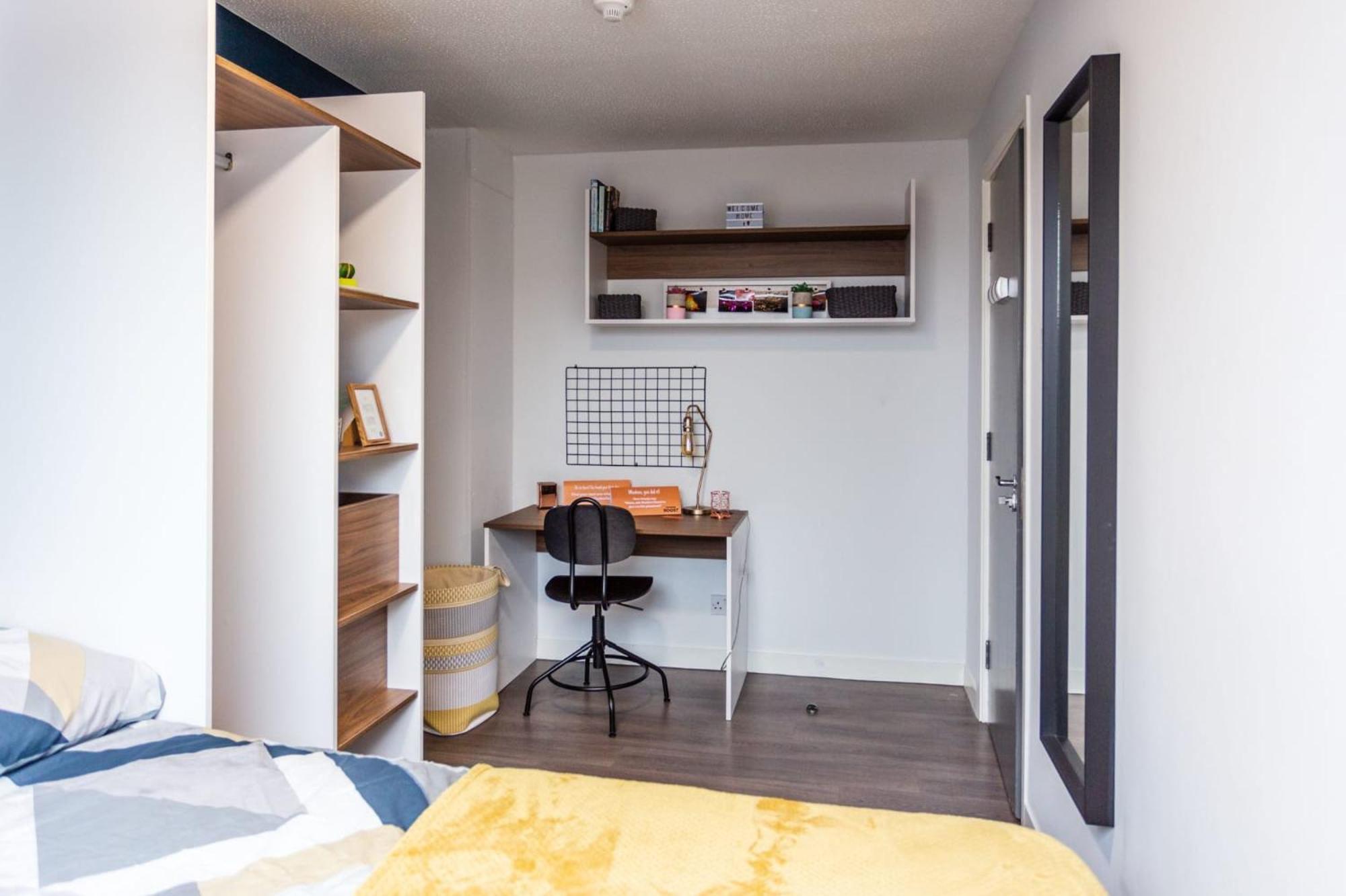 Apartment For Students Only Four And Five Bed Non-ensuites At Regents Court In Leicester