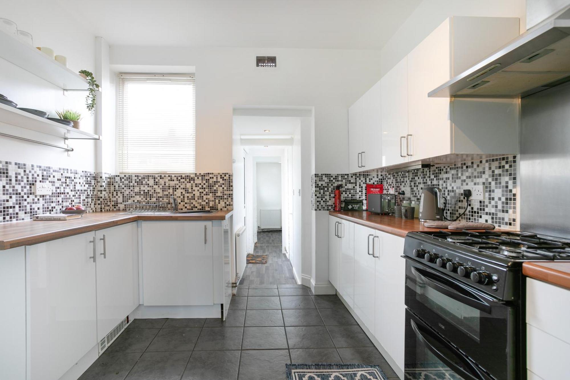 4 Bedroom House * Leicester